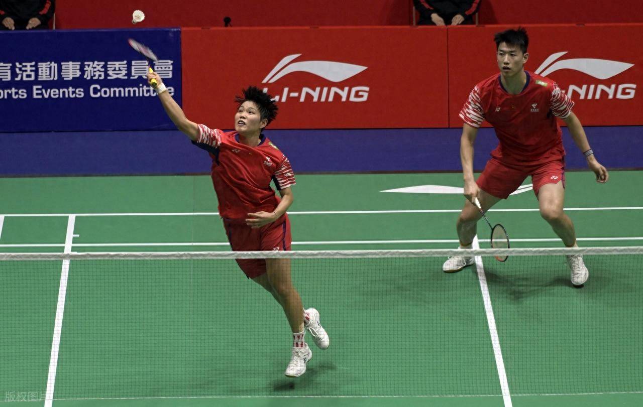 包含马来西亚羽毛球队强势韩国羽毛球队，辛杜高光表现的词条