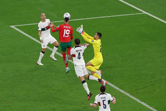 摩洛哥绝杀巴黎，博格巴一己之力扛起全队