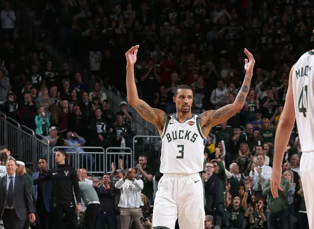 湖人B队横扫巴西男篮,乔治·希尔统治全场 湖人B队横扫巴西男篮,乔治·希尔统治全场