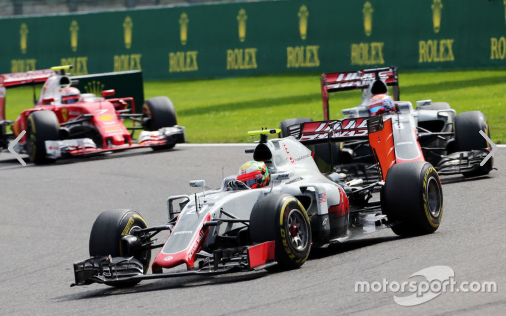 哈斯车队险胜索伯车队，拉塞尔刷新纪录