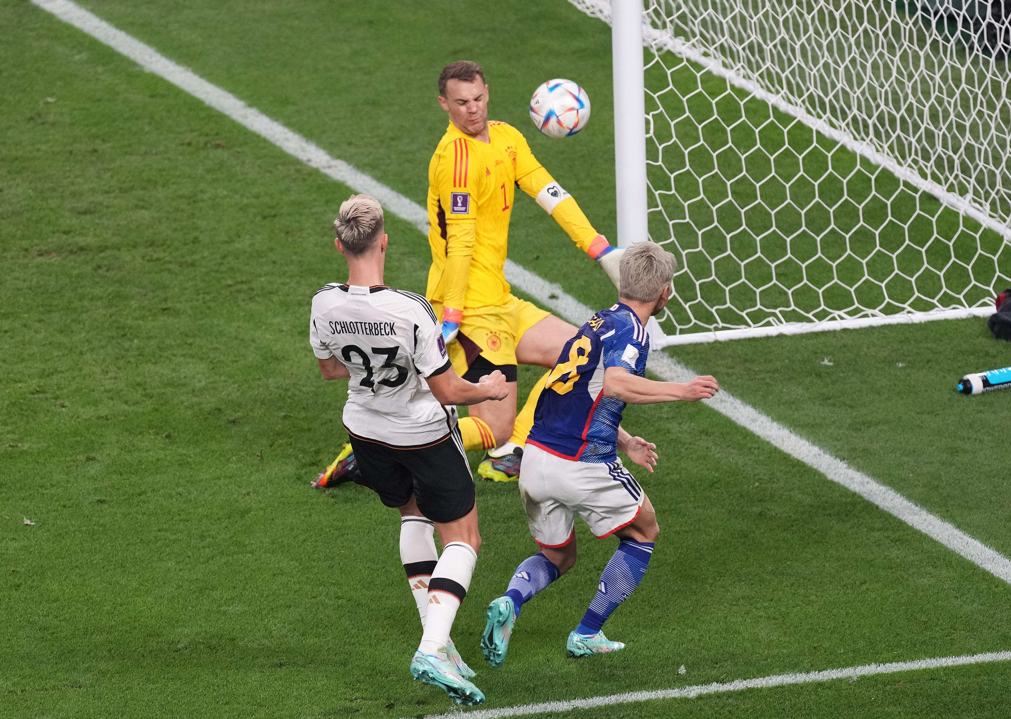 德国队横扫日本队,奥恰洛夫关键制胜 德国队横扫日本队,奥恰洛夫关键制胜