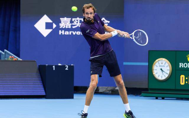 蒙特卡洛大师赛力克澳网,梅德韦杰夫关键制胜 蒙特卡洛大师赛力克澳网,梅德韦杰夫关键制胜