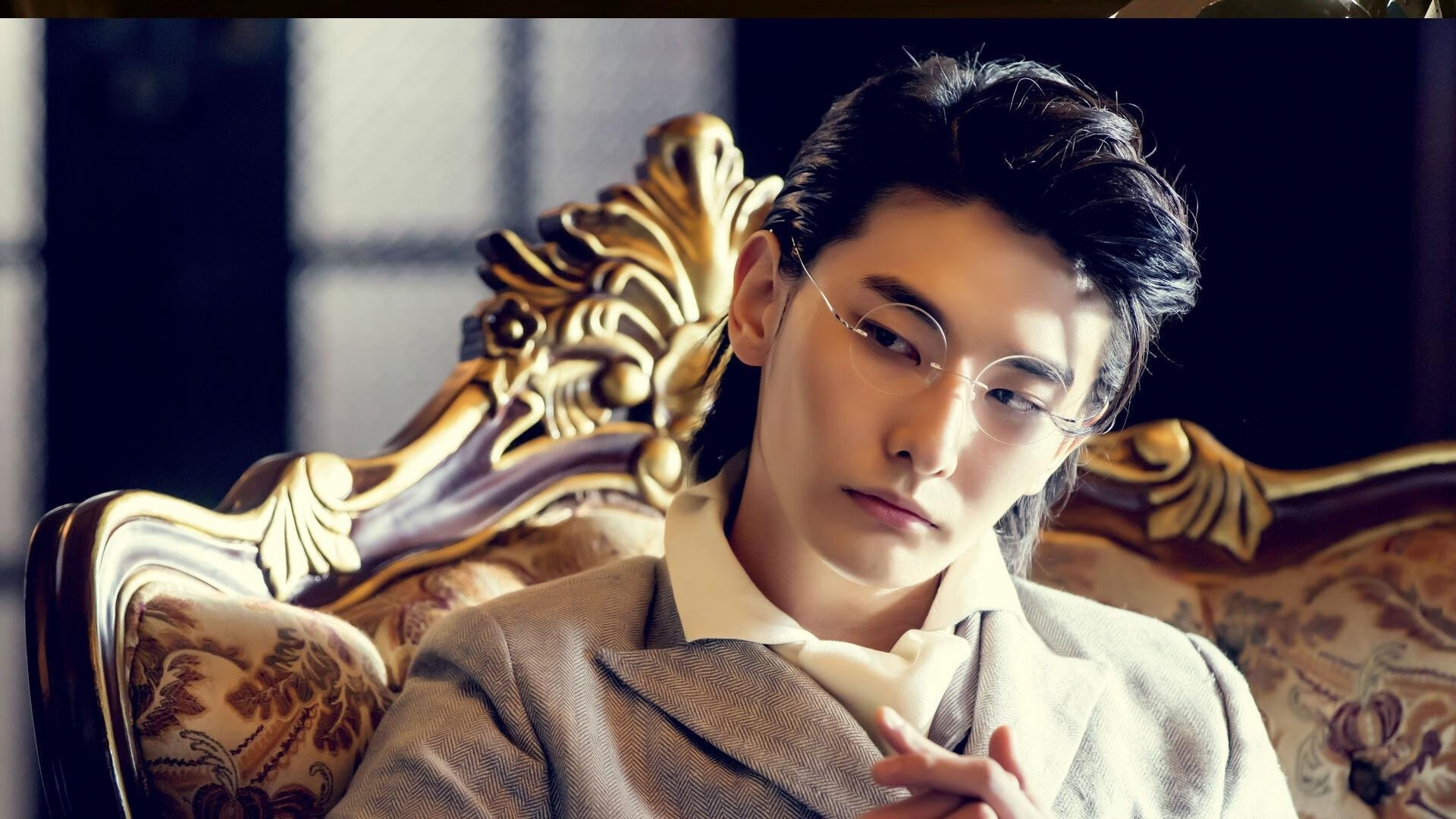 钢铁防线的双面叙事，鏖战在塞维利亚，浴火于安菲尔德