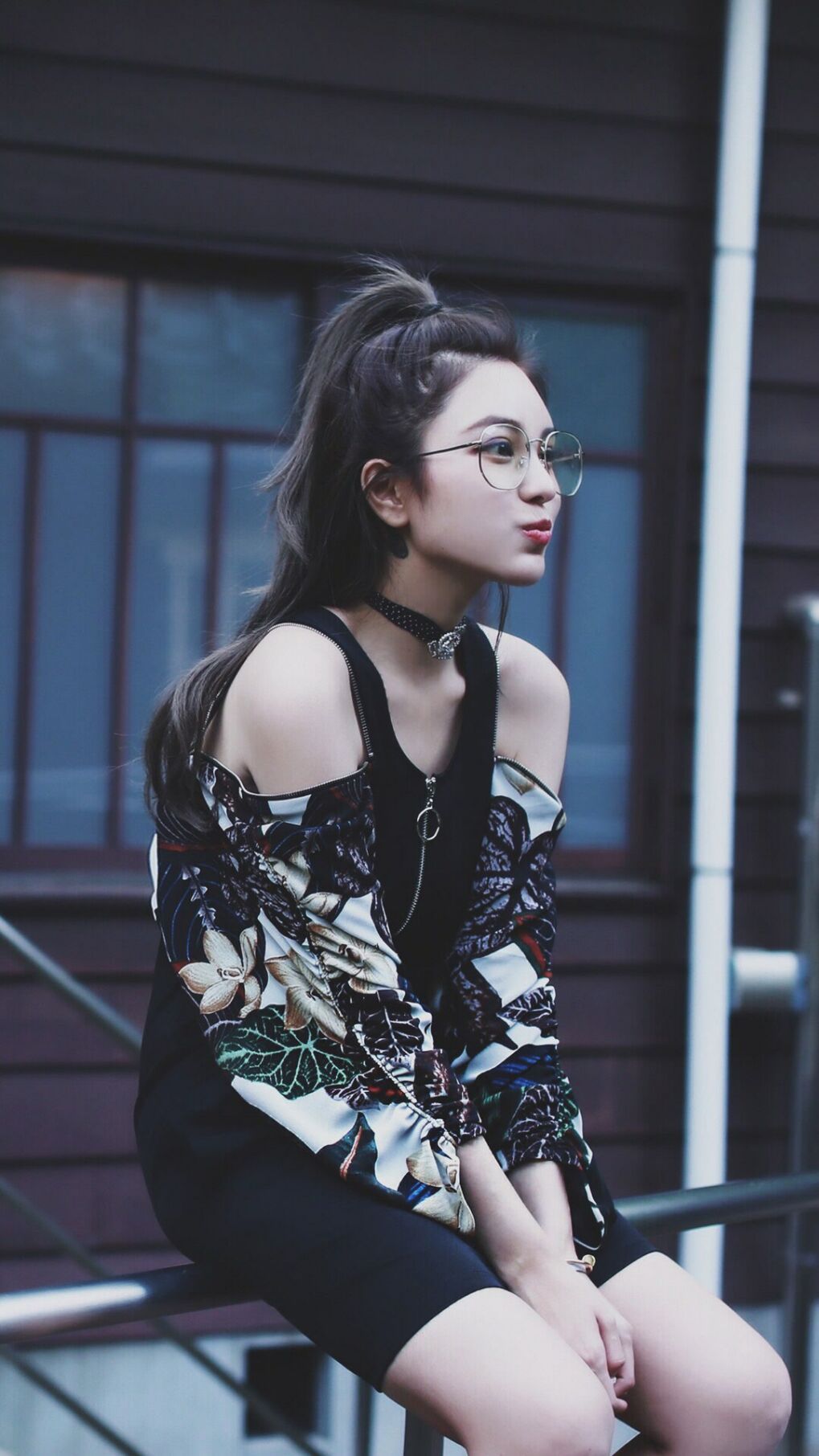 蜂鸣引擎，当F1街道赛的胎烟，裹挟着黄蜂复仇的毒刺